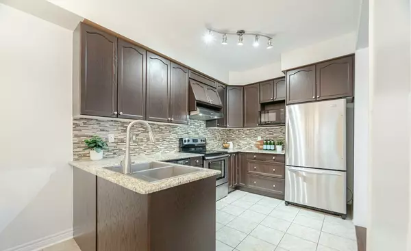 Oakville, ON L6M 0J3,2461 Grand Oak TRL