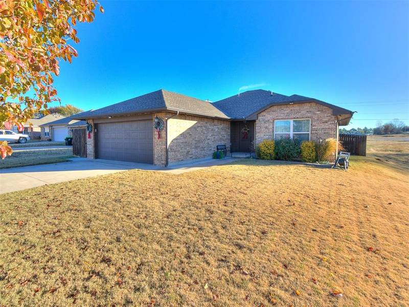 810 Monarch Way, Purcell, OK 73080