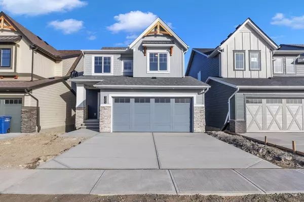 Airdrie, AB T4B 5R9,305 Baneberry WAY SW