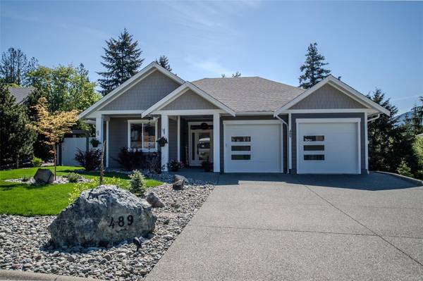 489 Mountain View Dr,  Lake Cowichan,  BC V0R 2G1