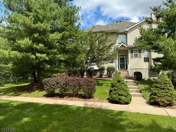 1 Worthington Ter, Raritan Twp., NJ 08822