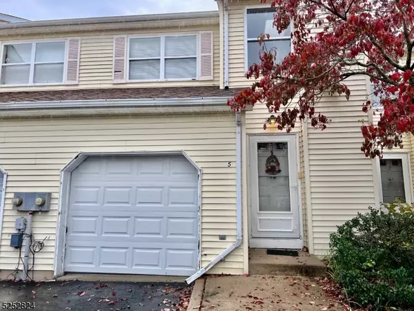 5 Vincent Ct, Little Egg Harbor Twp., NJ 08087