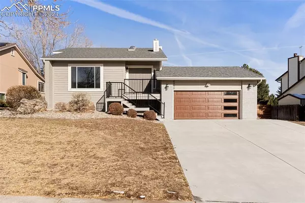 Colorado Springs, CO 80919,2430 Stoneridge DR