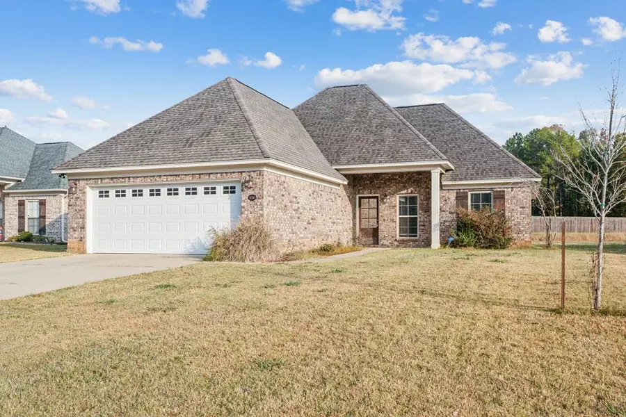 1030 Pebble Creek Drive, Oxford, MS 38655