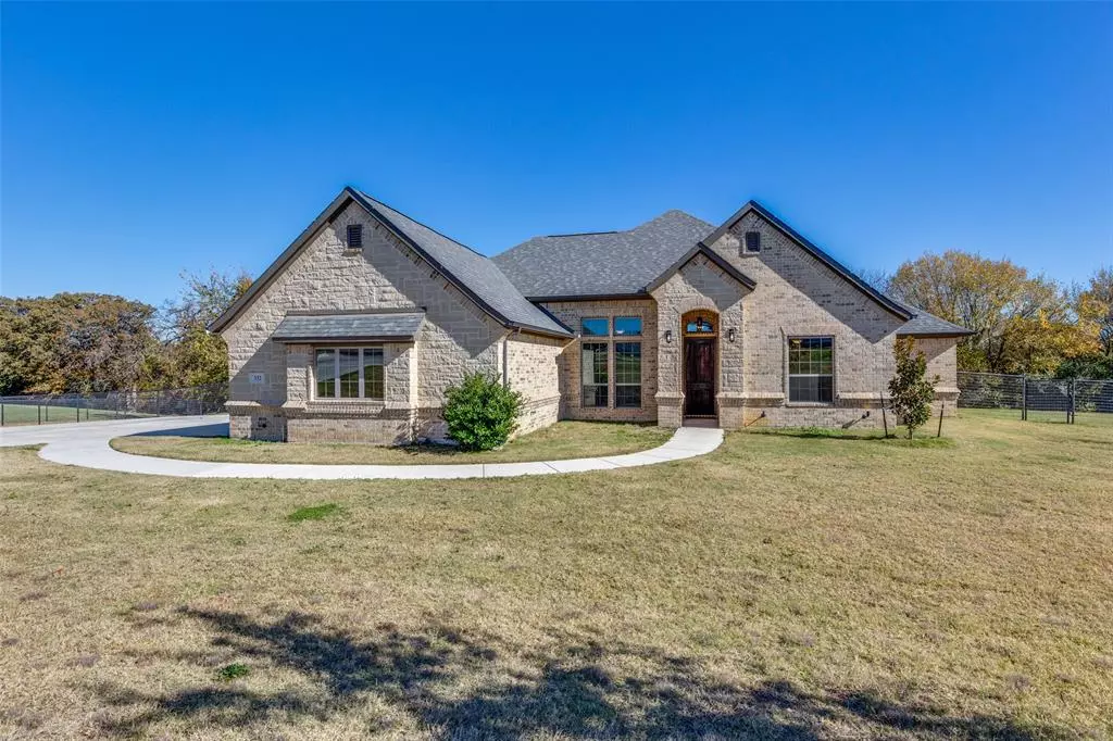 Azle, TX 76020,332 Trinity Avenue