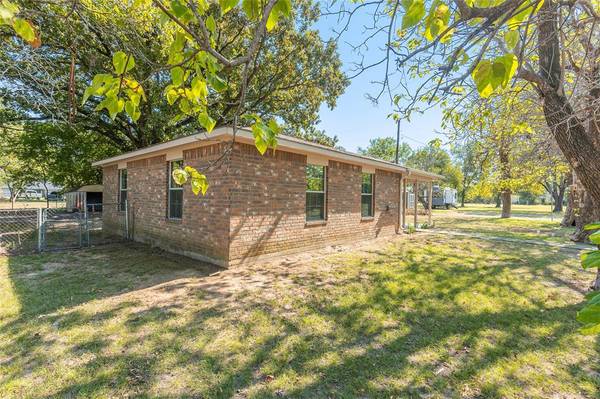 Cooper, TX 75432,951 7th Street