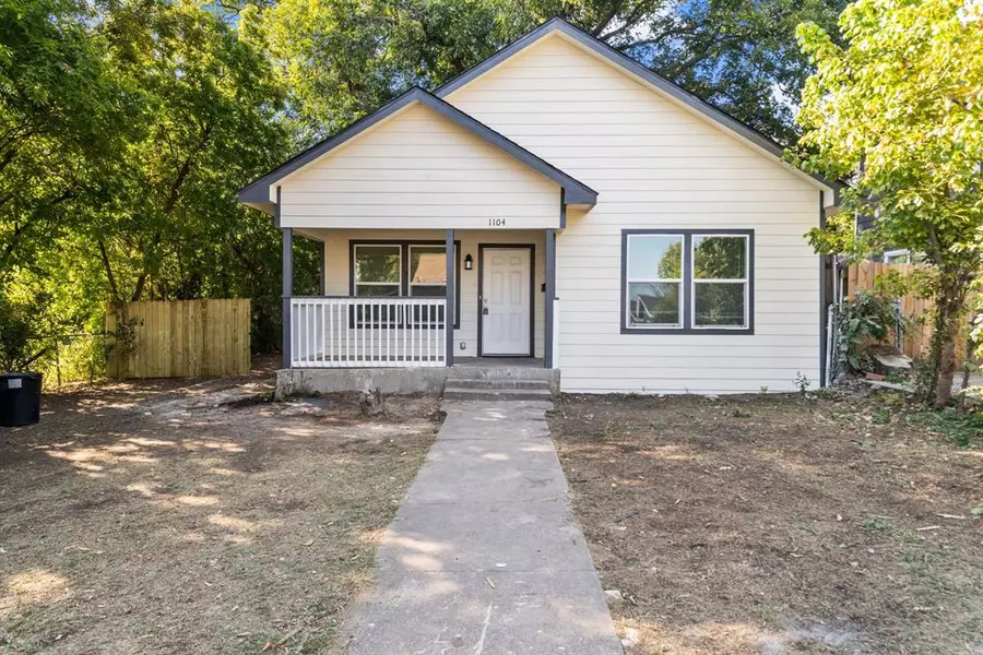 1104 E Jessamine Street, Fort Worth, TX 76104