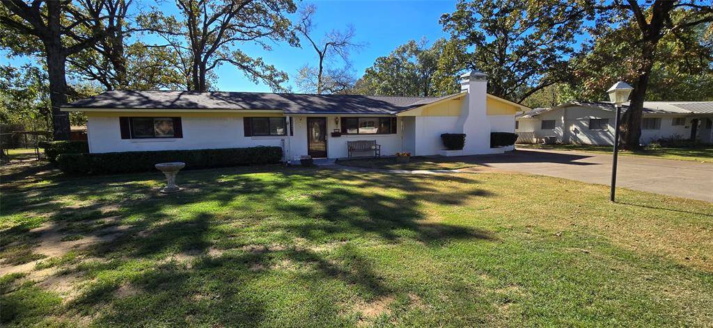 214 N Oaks Drive, Grand Saline, TX 75140