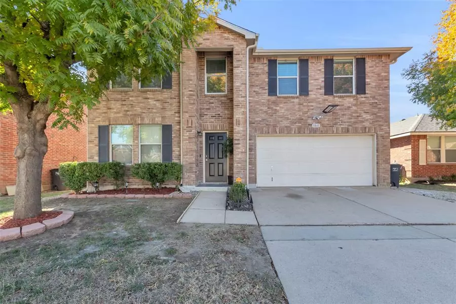 3841 German Pointer Way, Fort Worth, TX 76123