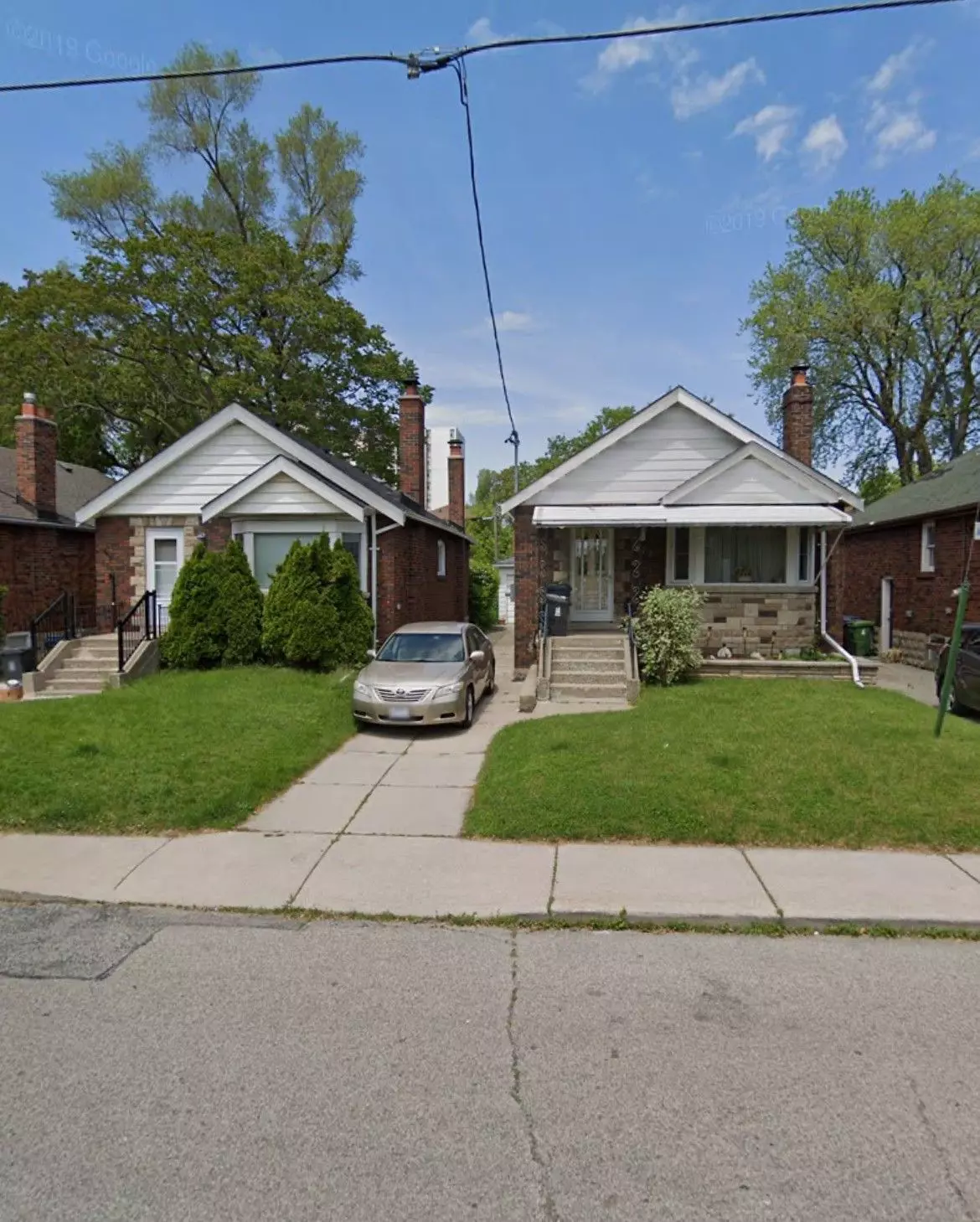 Toronto E03, ON M4J 2J3,270-272 Floyd AVE