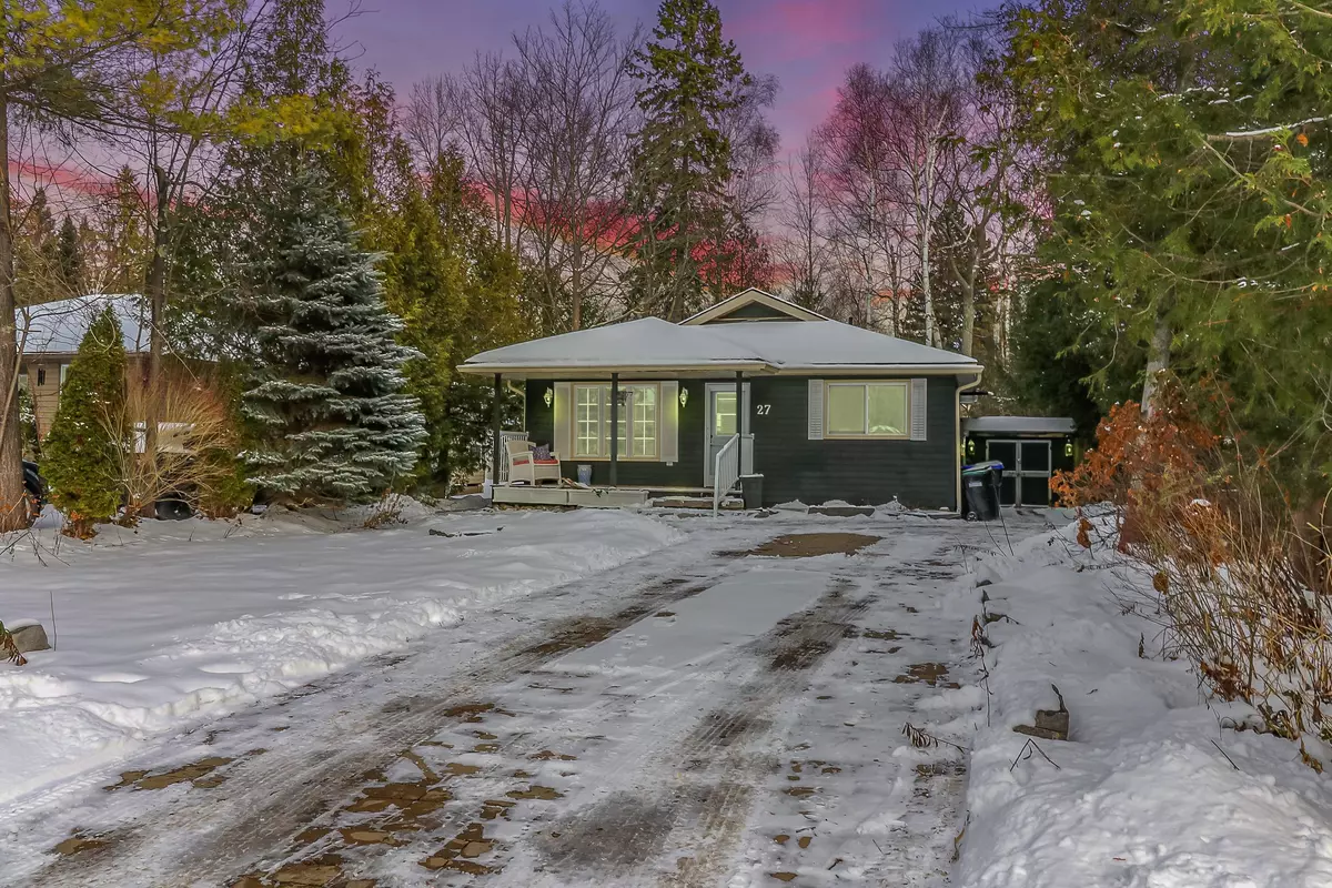 Wasaga Beach, ON L9Z 1X2,27 50th ST N