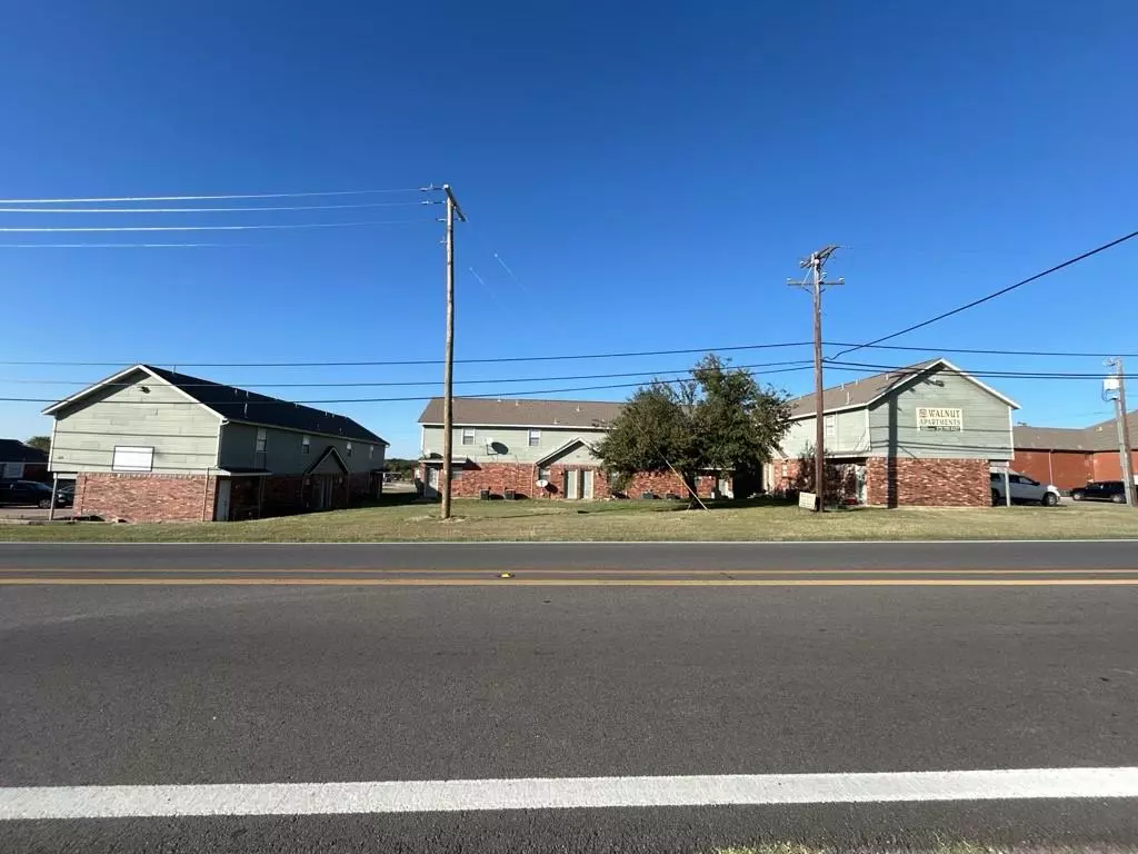 Celina, TX 75009,809 W Walnut Street #B3