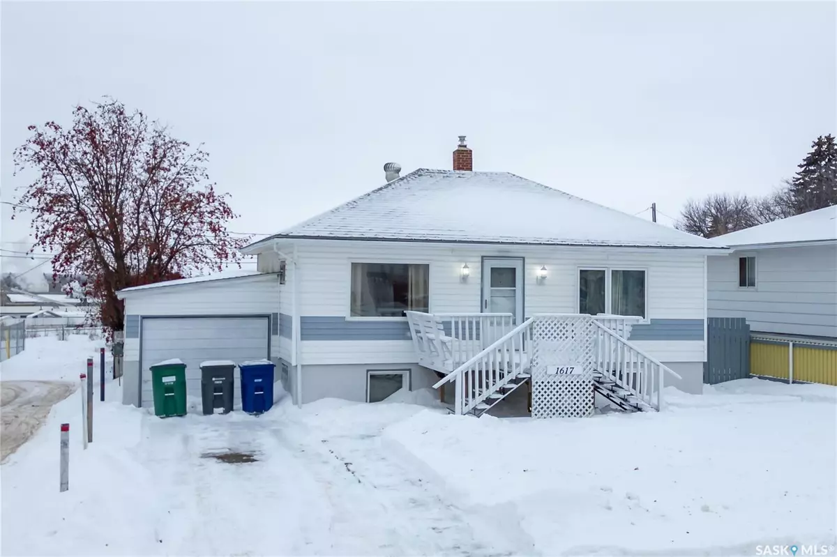 Saskatoon, SK S7M 1C5,1617 19th STREET W