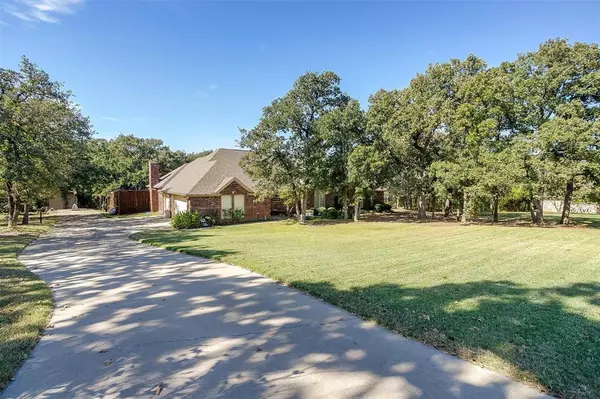 Burleson, TX 76028,209 Hillside Drive W