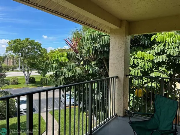 Sunrise, FL 33322,9999 Summerbreeze Dr  #105