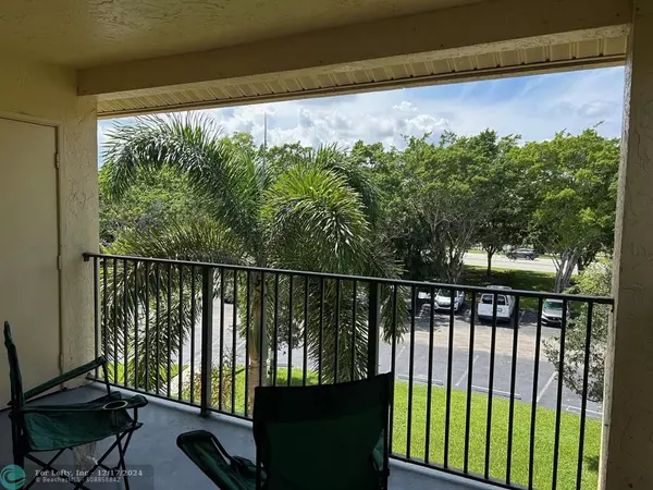 Sunrise, FL 33322,9999 Summerbreeze Dr  #105