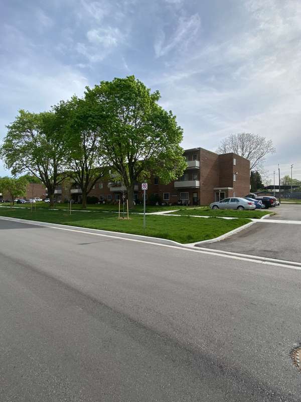 31 Parkside DR S #211, St. Thomas, ON N5R 3V1