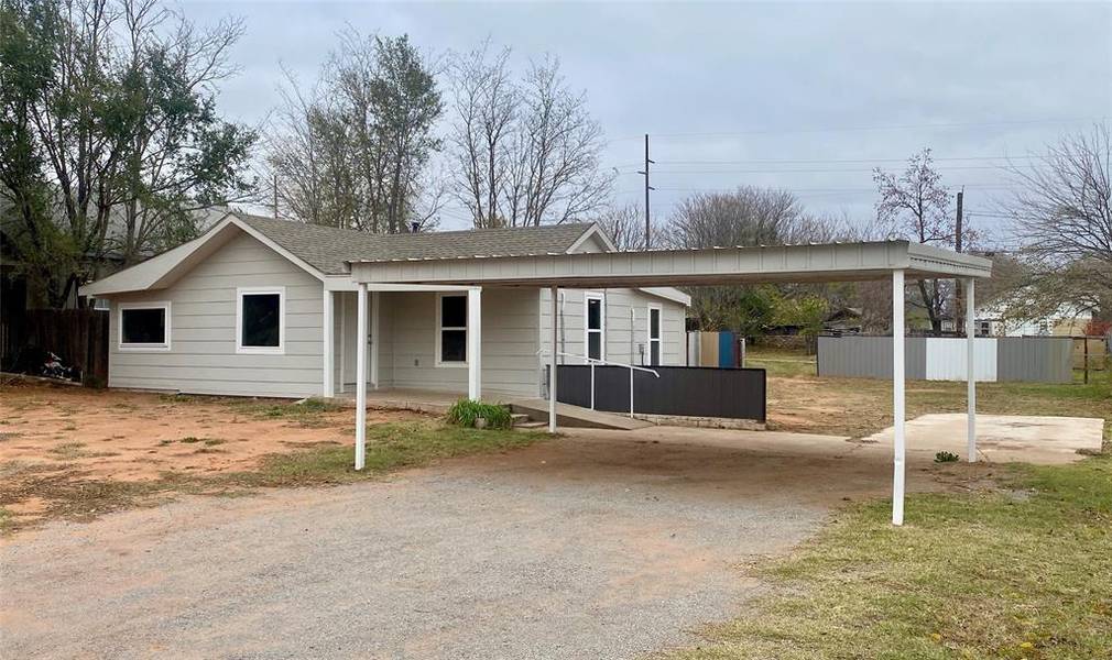 419 W 8th Street, Elk City, OK 73644