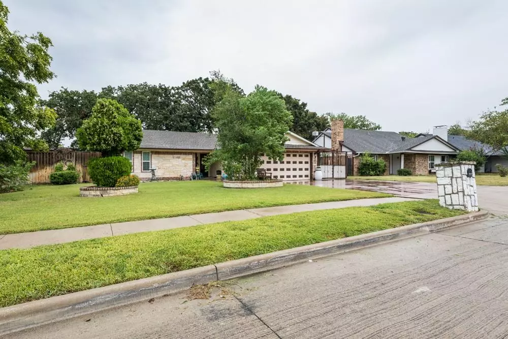 Lewisville, TX 75067,537 Auburn Drive