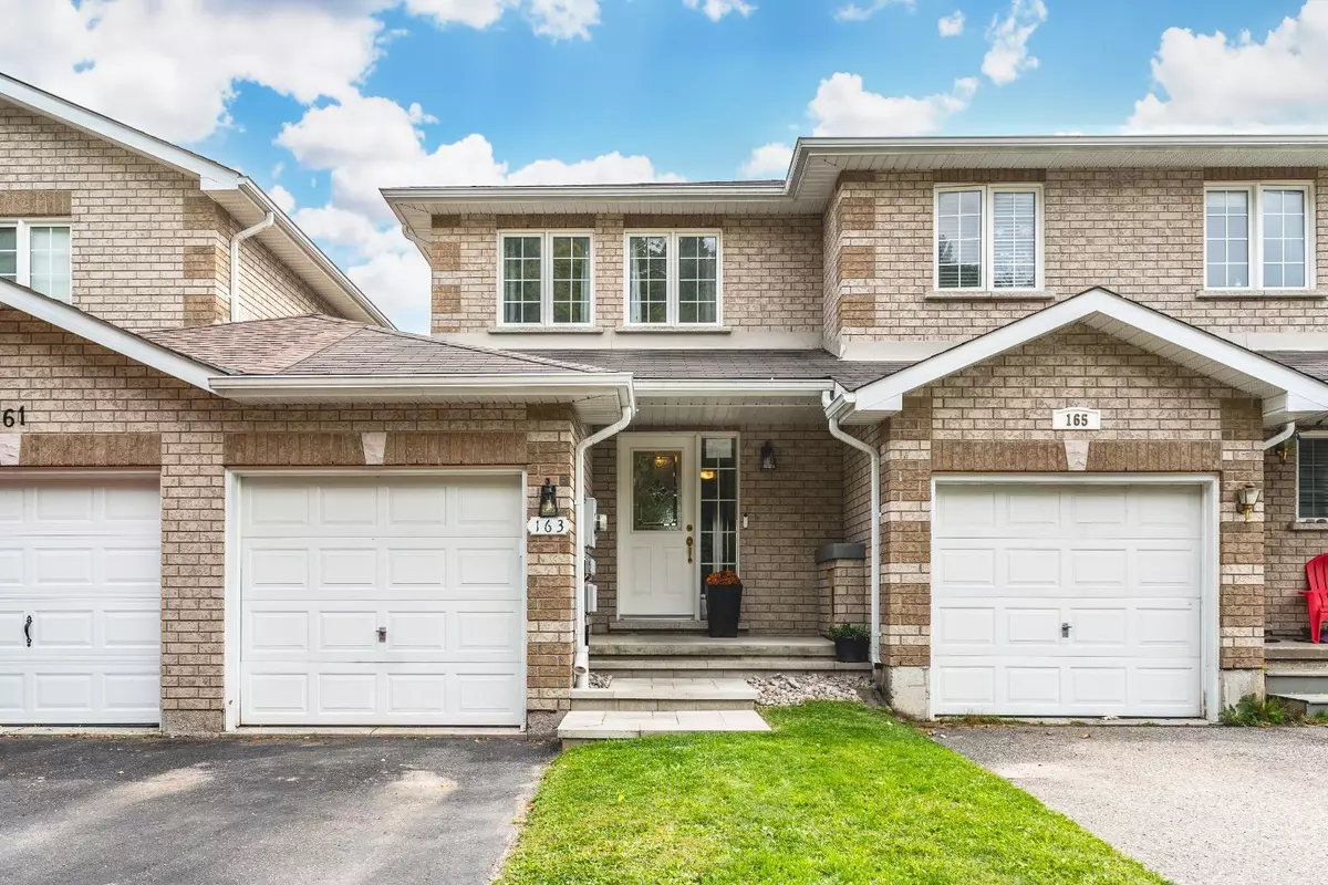 Midland, ON L4R 0A2,163 Southwinds CRES