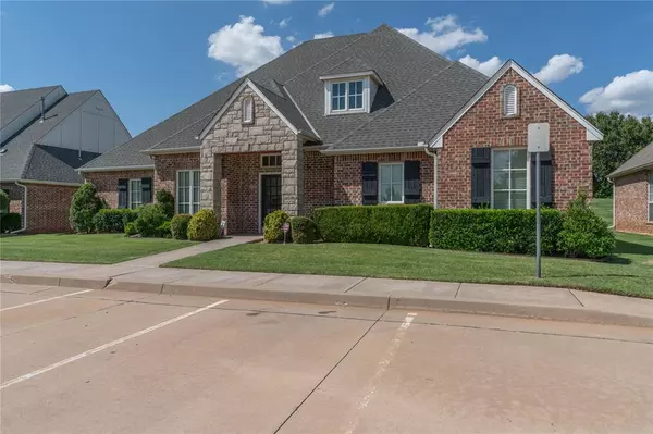 1717 W 33rd Street, Edmond, OK 73013