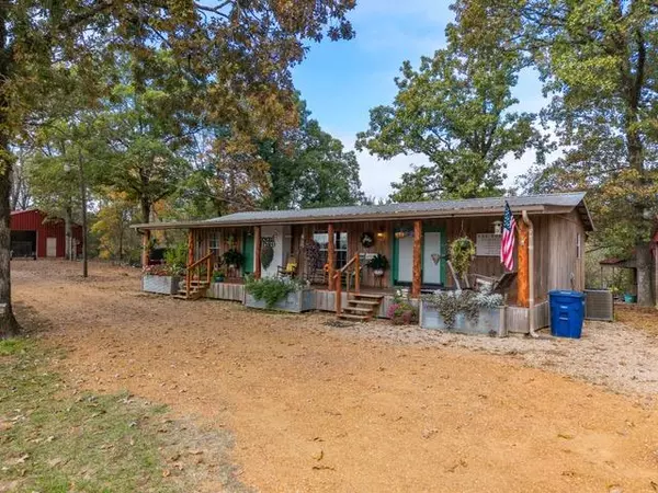 2968 Hubbard Road,  Courtland,  MS 38620