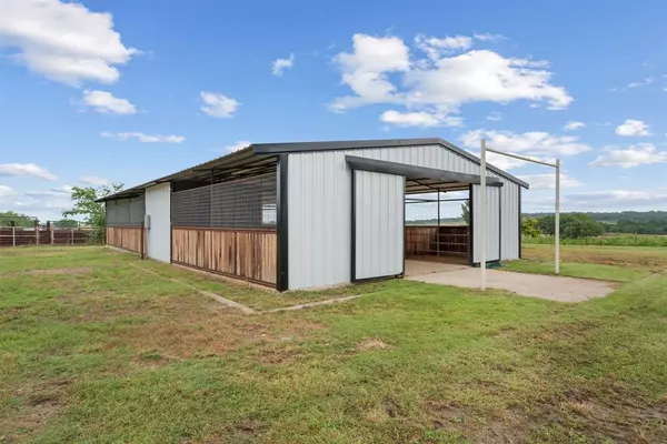 Lipan, TX 76462,1257 County Road 145 #10