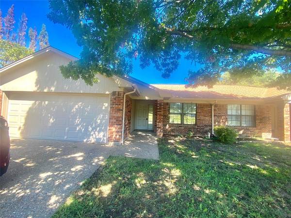 1209 Hyde Park Boulevard #A, Cleburne, TX 76033