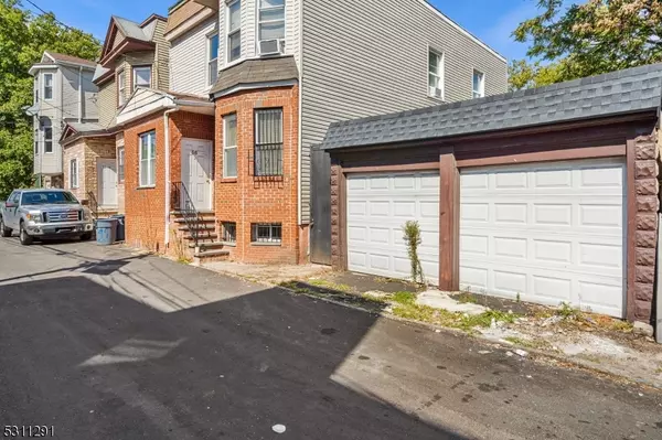 Newark City, NJ 07105,56-58 Cortland Pl