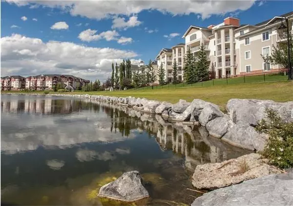 Calgary, AB T3K 5Z1,17 Country Village Bay NE #1405