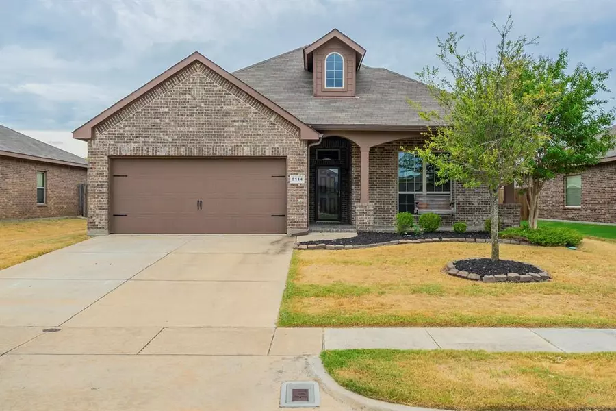 5114 Meadow Lane, Krum, TX 76249