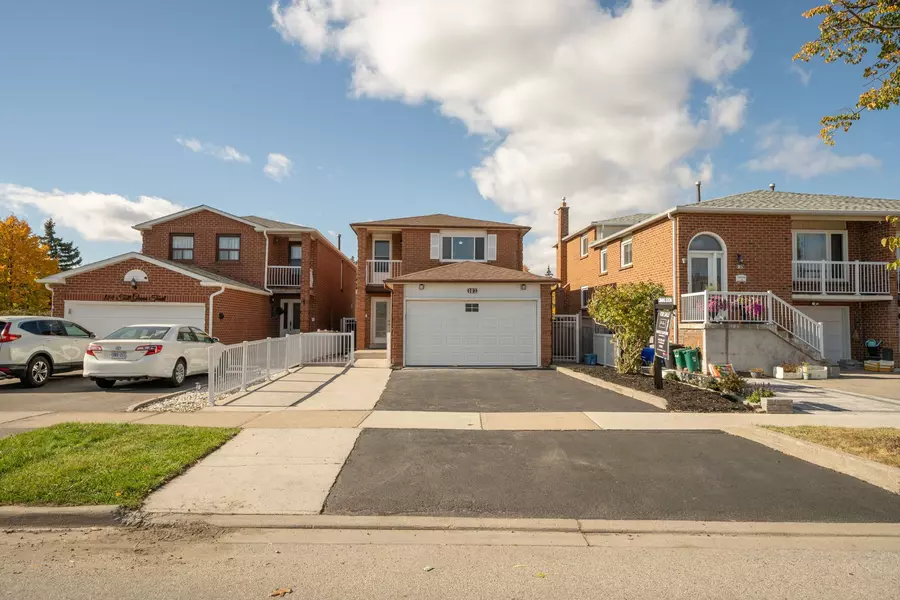 182 Tall Grass TRL, Vaughan, ON L4L 3P8