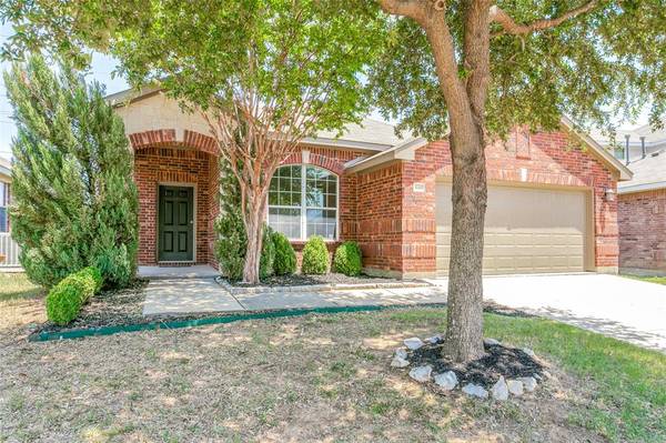 15428 Adlong Drive, Fort Worth, TX 76262