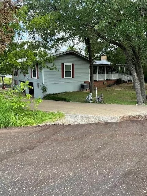 Mexia, TX 76667,253 Cedar Street #21