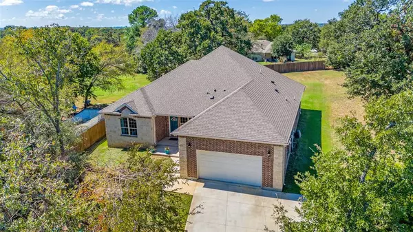 301 Valley Drive, Oak Point, TX 75068