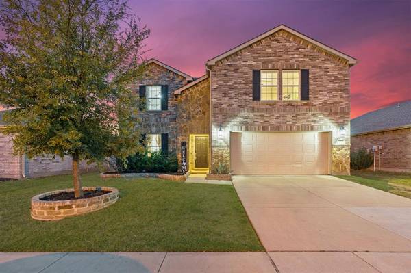 1712 Megan Creek Drive, Little Elm, TX 75068