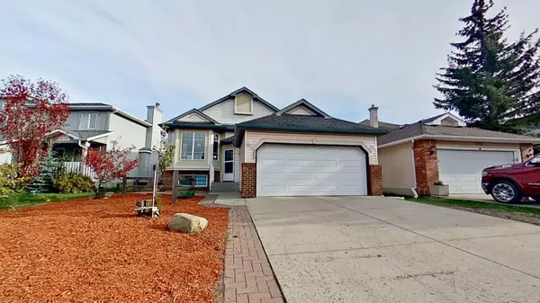 245 Harvest Hills DR NE, Calgary, AB T3K 4H7