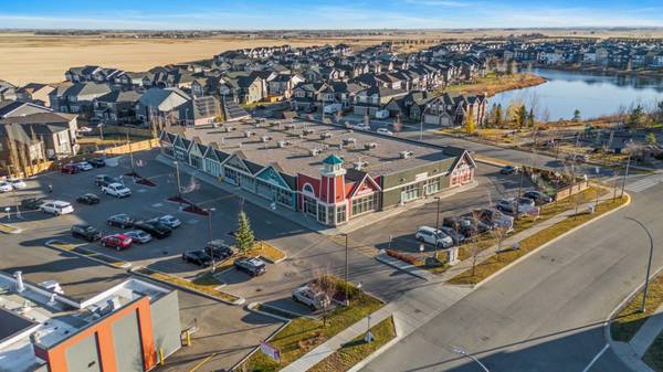 Chestermere, AB T1X 0V8,288 Kinniburgh BLVD