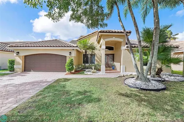 Weston, FL 33326,833 Verona Lake Dr