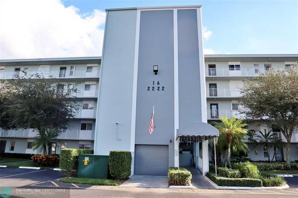 2222 N Cypress Bend Dr  #102, Pompano Beach, FL 33069