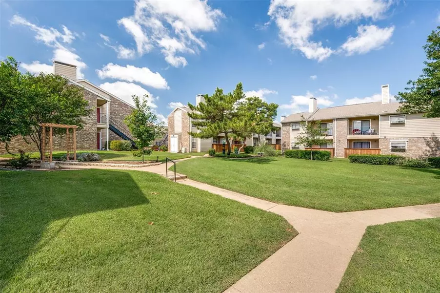 4748 Old Bent Tree Lane #1208, Dallas, TX 75287