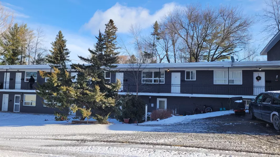 280 River RD E #B12, Wasaga Beach, ON L9Z 2L7