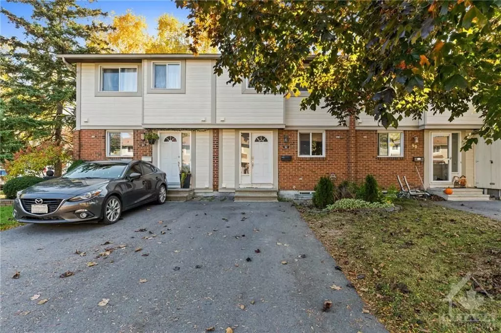 Kanata, ON K2L 2J1,92 BARROW CRES