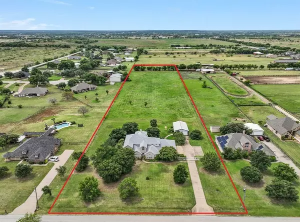 10545 W Cleburne Road, Crowley, TX 76036