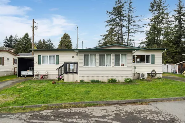 Langford, BC V9B 3L2,2607 Selwyn Rd #3