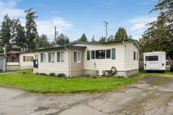 Langford, BC V9B 3L2,2607 Selwyn Rd #3