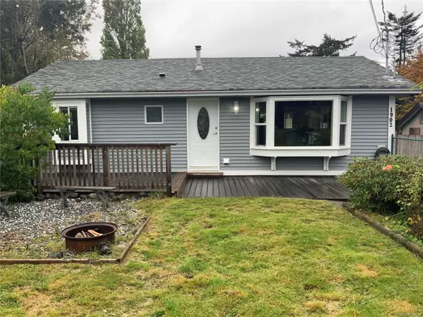 1902 Garfield Rd, Campbell River, BC V9W 4S7