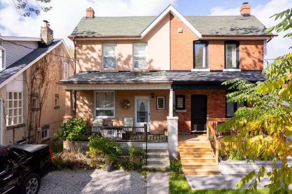 33 Ash CRES, Toronto W06, ON M8W 1E4