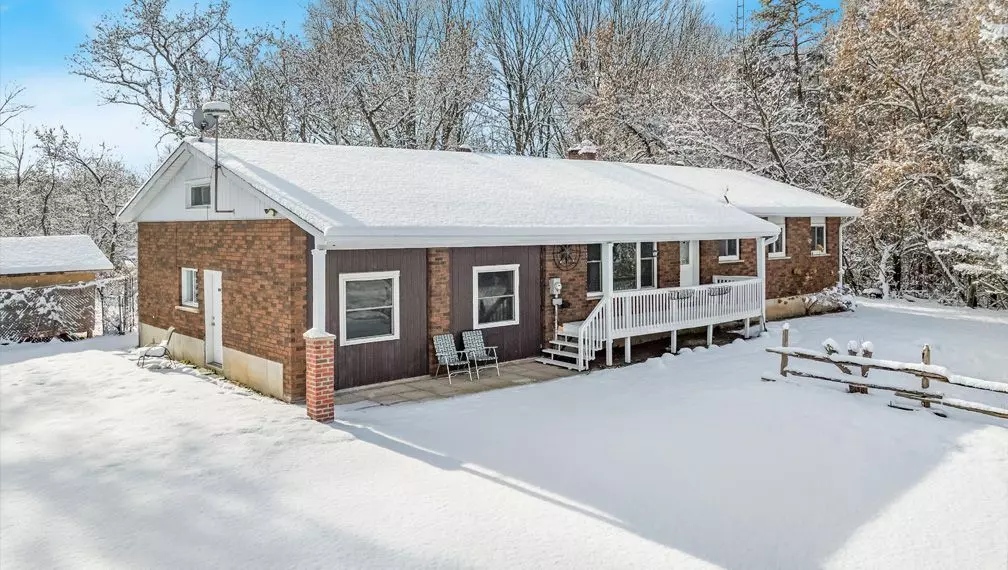 161 Brentwood RD, Essa, ON L0M 1N0