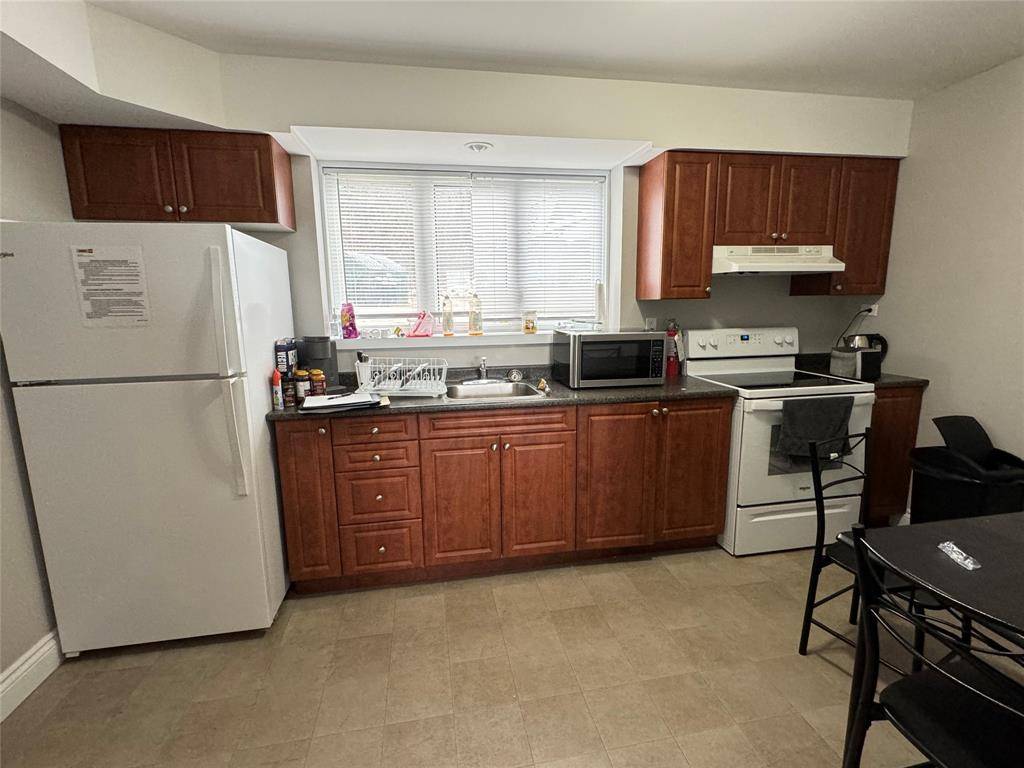 Wabush, NL A0R 1B0,13-15 Bowater Drive